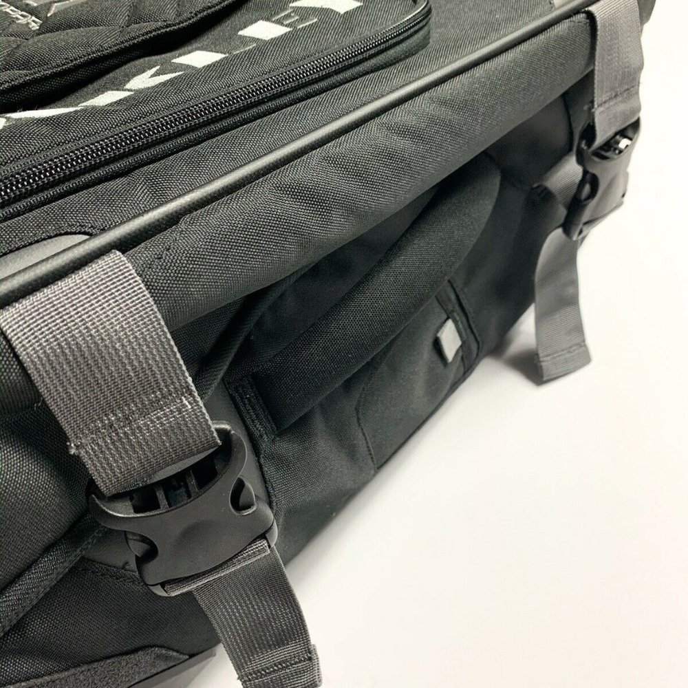 NEW Oakley MOPAR Medium Black Rolling Suitcase - Picture 2 of 8